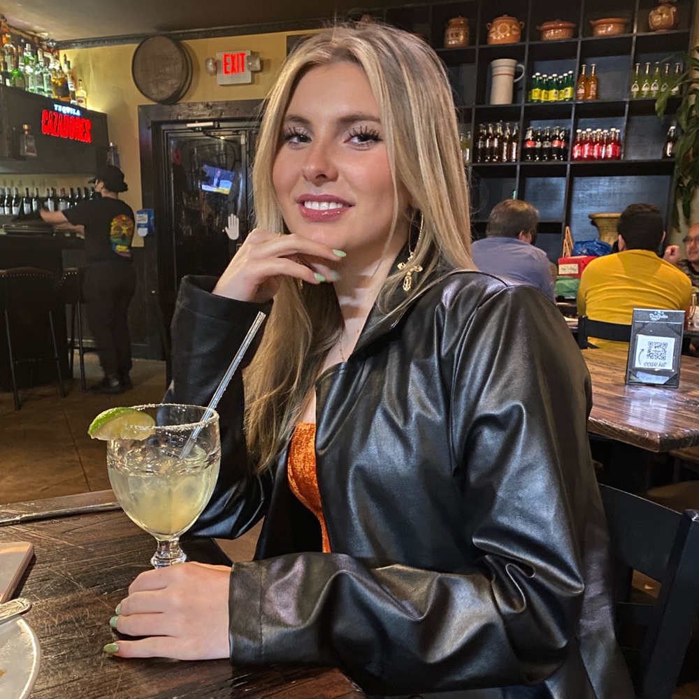 Meet your Posher, Riley